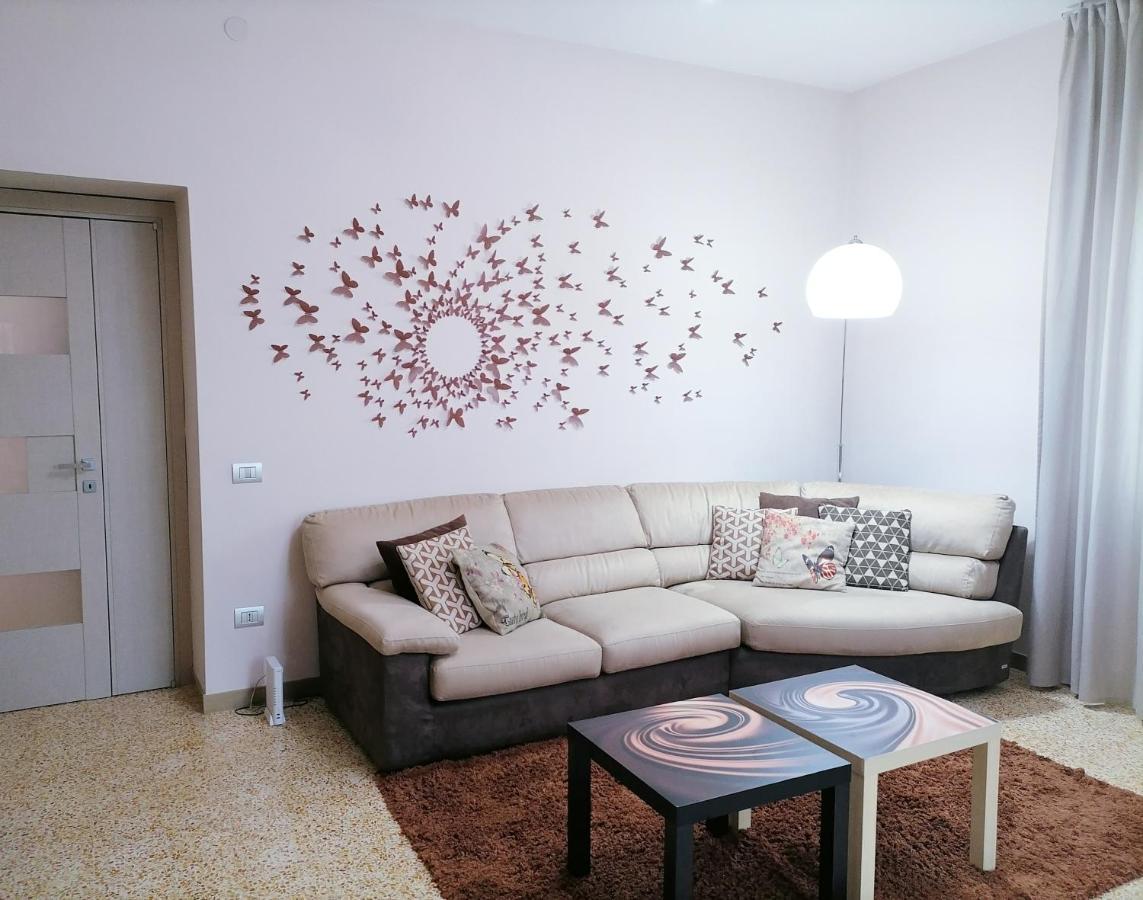 La Casa Di Giulia Apartment Касерта Екстериор снимка